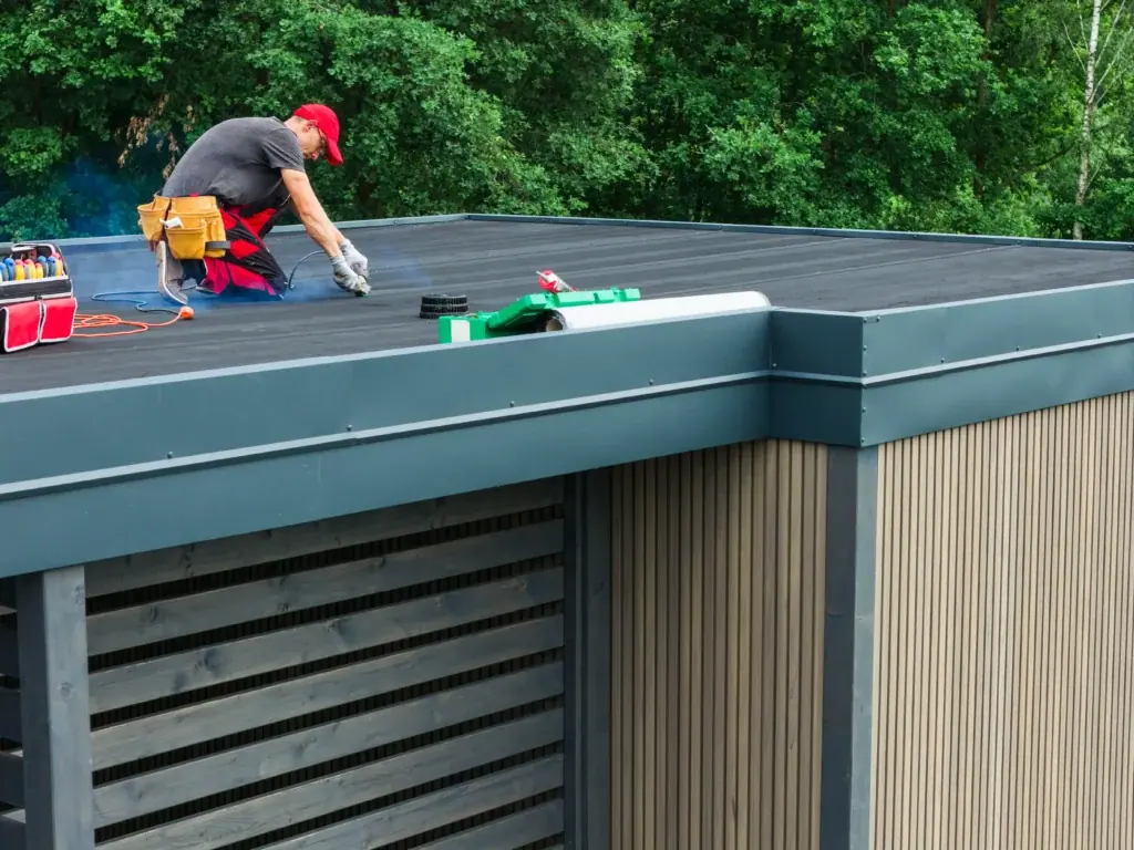 Flat Roof Maintenance Tips for Central Florida Businesses